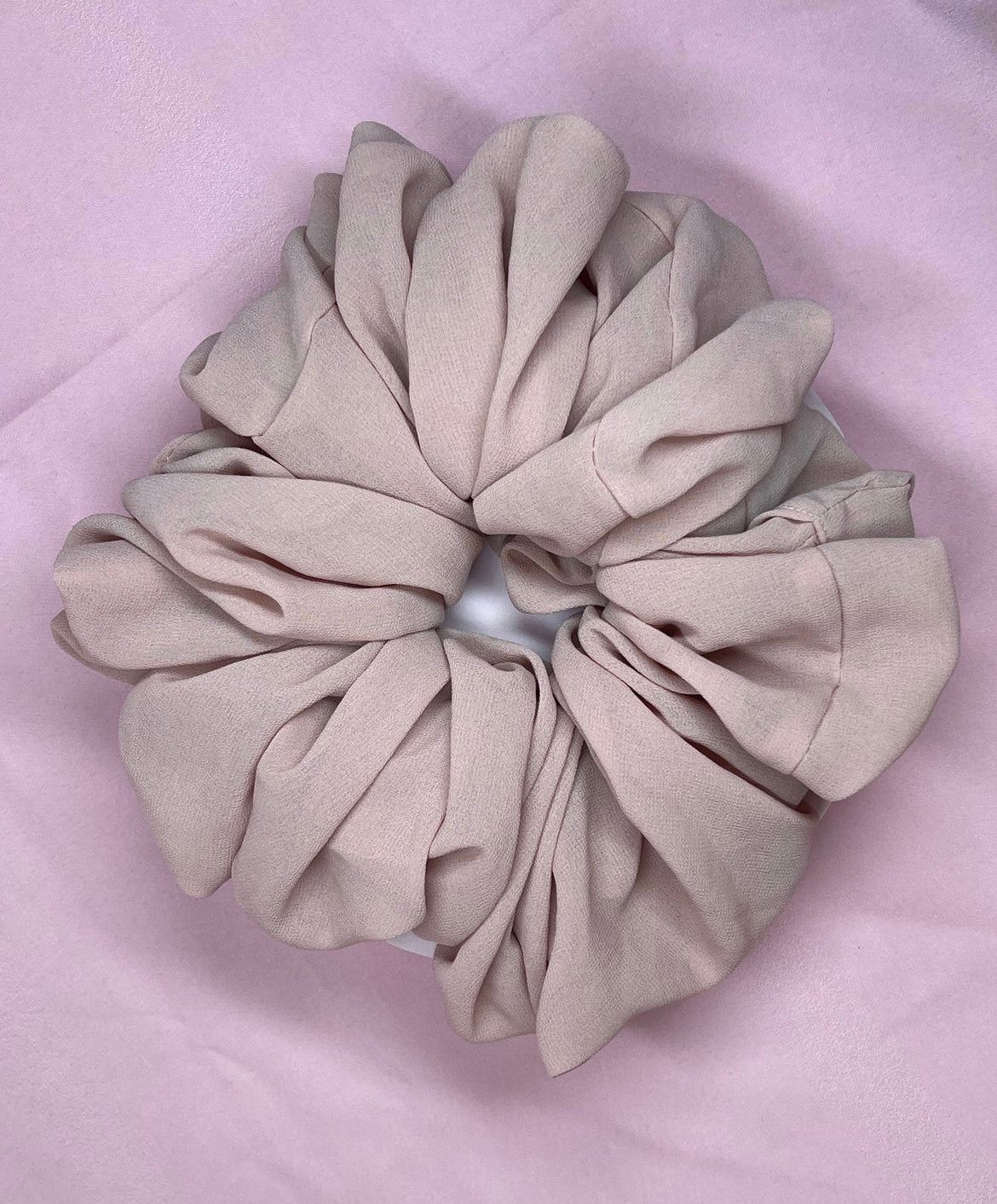 XXL satin scrunchie