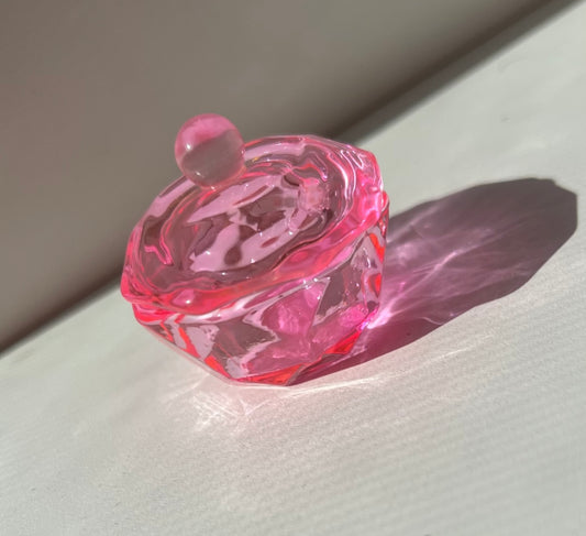 Pink tinting dish